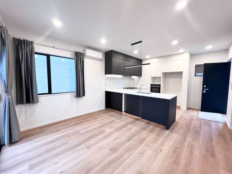 2/22 Felton Mathew Avenue St Johns_1