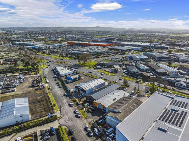 303 Great South Road Takanini_15