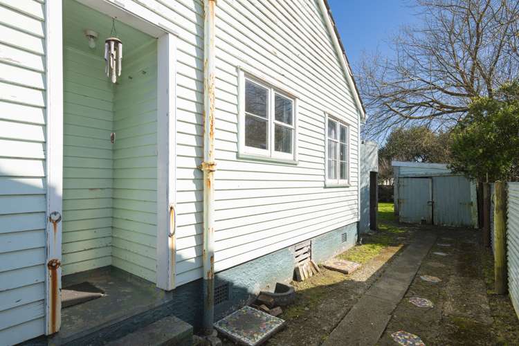 8 De Lautour Road Kaiti_16