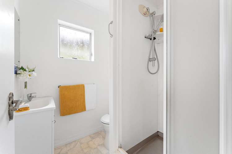 40 Stapleford Crescent Browns Bay_16