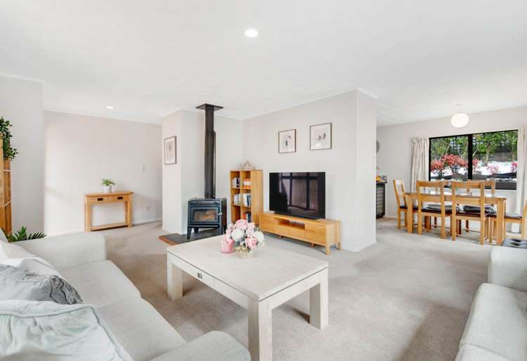 2/10 Tallington Crescent Torbay_4
