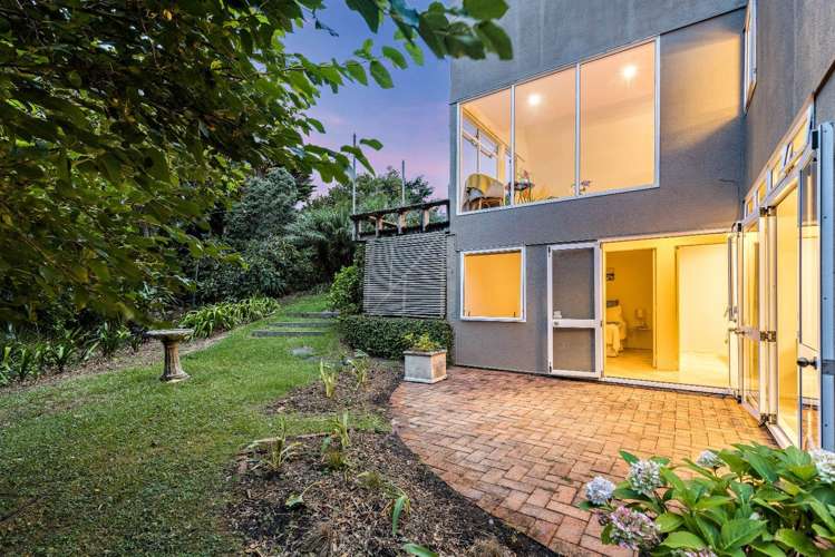 2/51 Holly Street Avondale_14