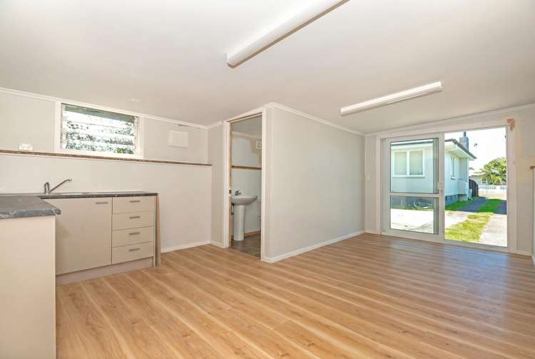 23 Haldane Street Elgin_13