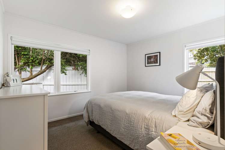 71 Vandeleur Avenue Birkdale_11