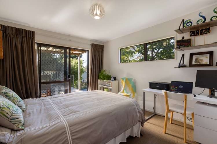 18 Resolution Road Welcome Bay_13