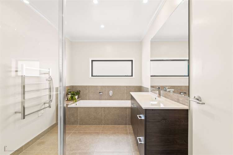 72 Squadron Drive Hobsonville_21