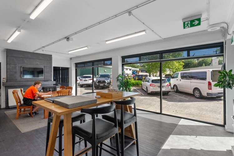 90 and 90D Maleme Street Greerton_16