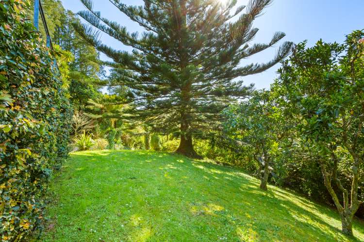 1 Huia Road Titirangi_19