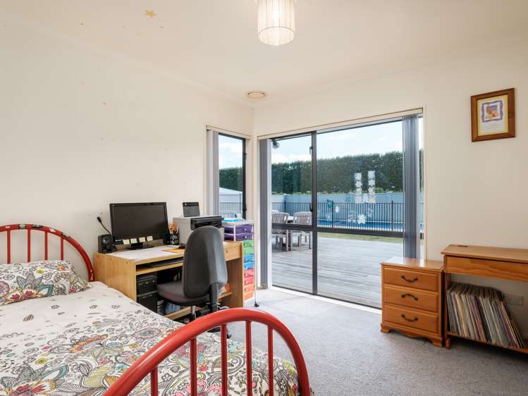 18 Jackson Road Hexton_13