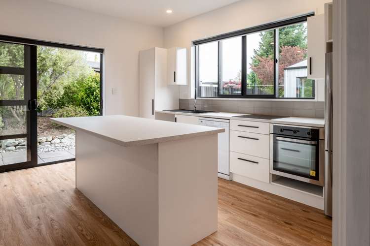 5 Fraser Crescent Twizel_6