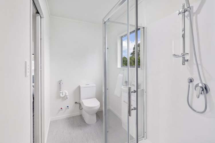 8a Landseer Place Blockhouse Bay_15