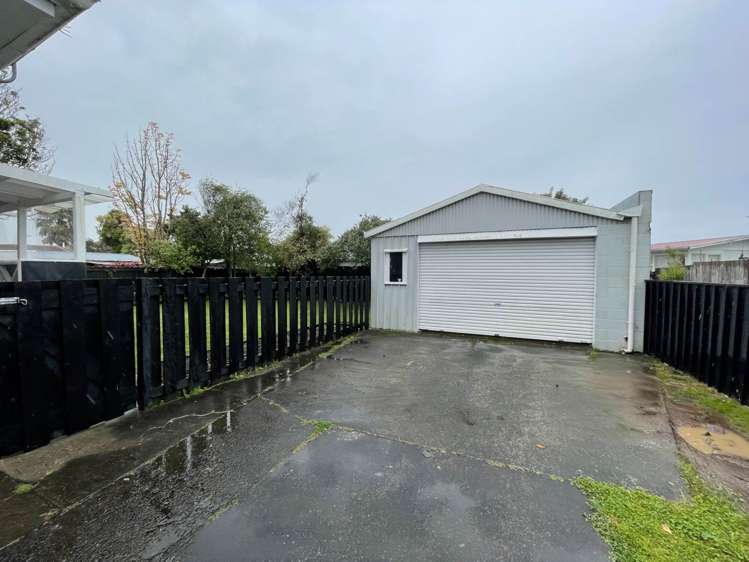 6 Burlington Place Manurewa_16