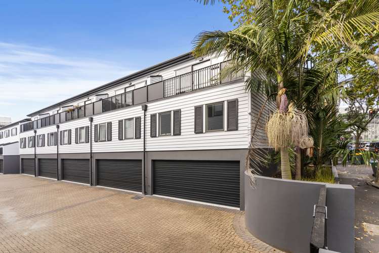 1/42 Saint Benedicts Street Eden Terrace_24