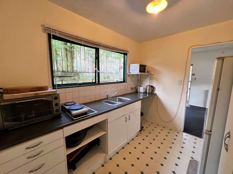 85c Woodglen Road Glen Eden_11