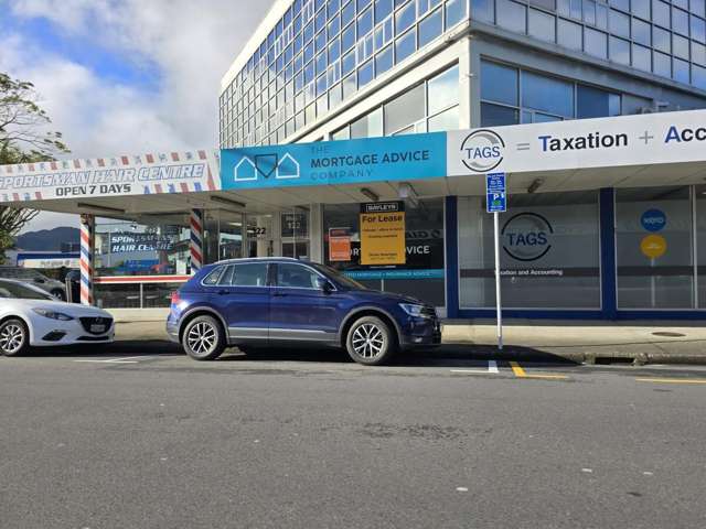 Retail or Office close to Queensgate