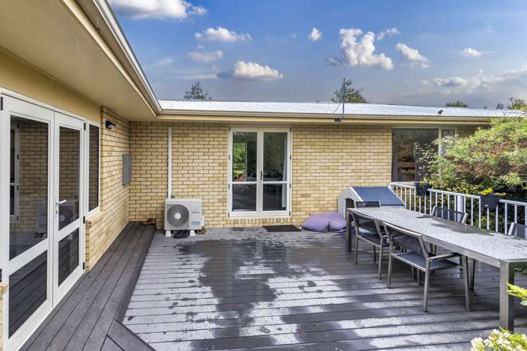 43 Bruces Road Sefton_25