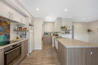 2/56 Leefield Street_2