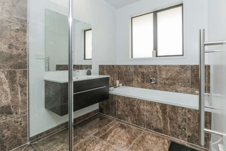 27 Outlook Terrace Silverdale_11