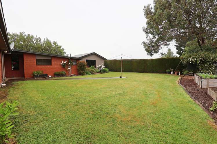 384 Flora Road East Makarewa_40