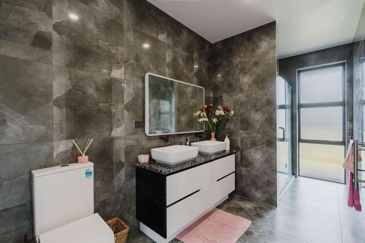 275 Racecourse Road Cambridge_20