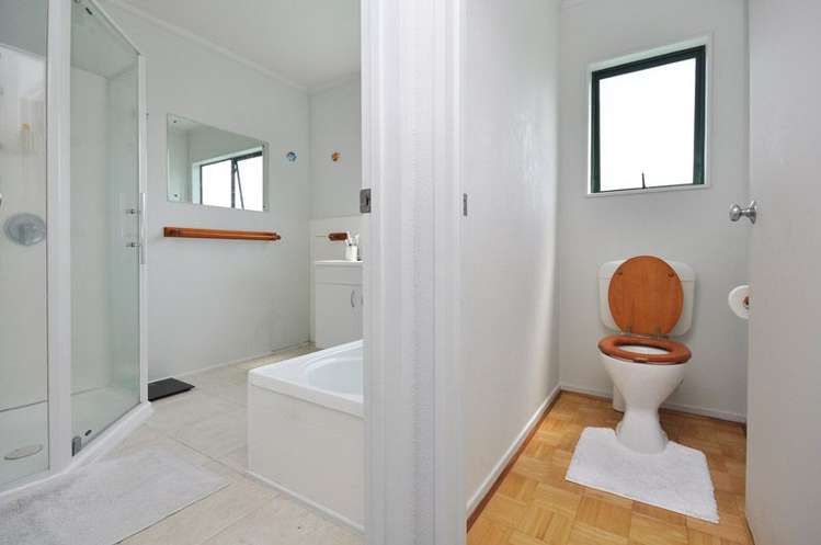 45a Amberley Avenue Te Atatu South_13