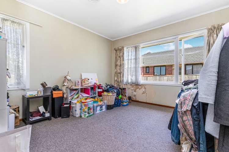 73 Roberts Road Te Atatu South_8
