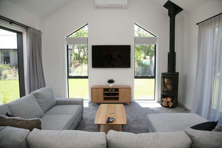 6 Hikuwai Drive Albert Town_4