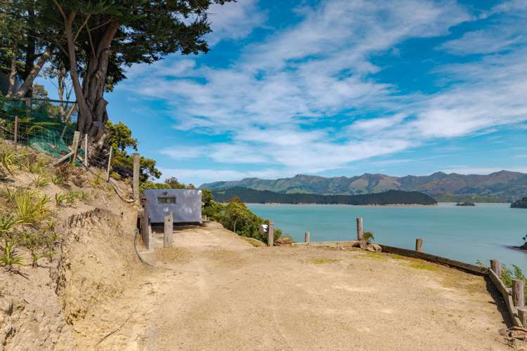 326 and 328 Marine Drive Charteris Bay_13