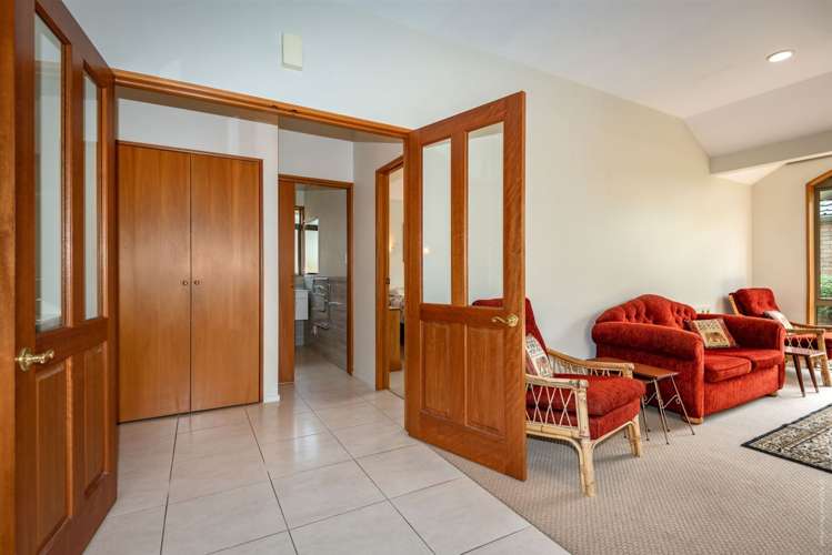 2/252 Mairehau Road Burwood_15