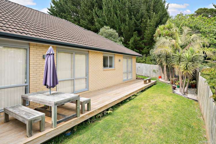 27 Barwick Place Stanmore Bay_16