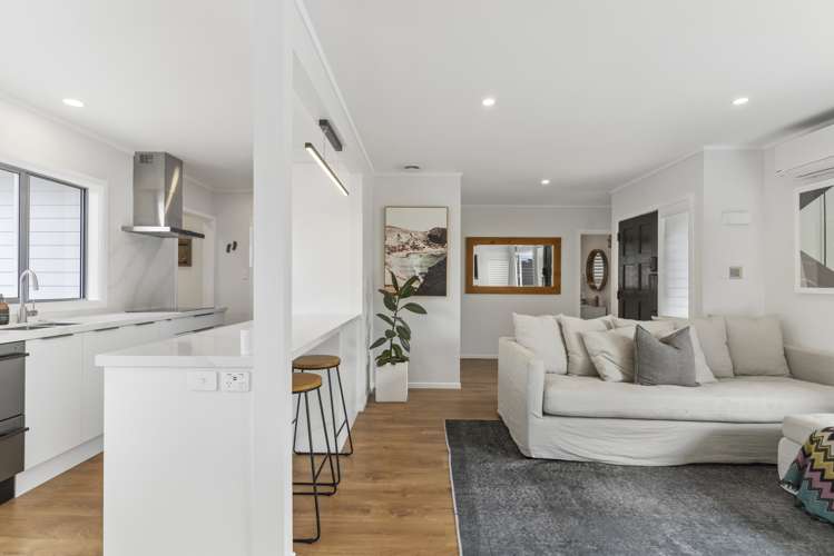 1/53 Moore Street Hillcrest_8