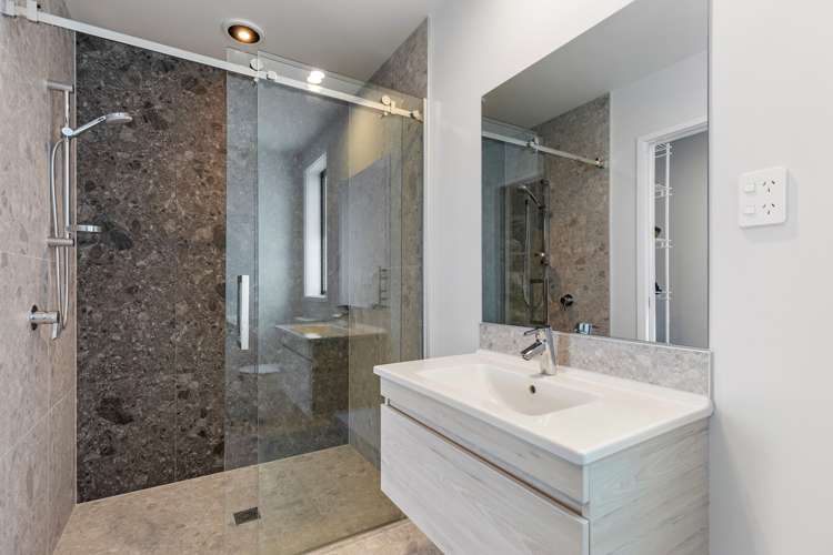 42 Hinaki Street Poike_10