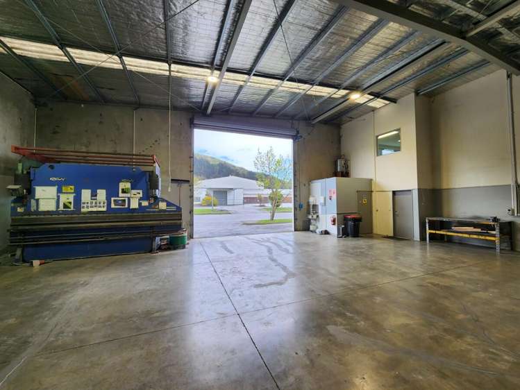 2B Lock Crescent Hillsborough_10