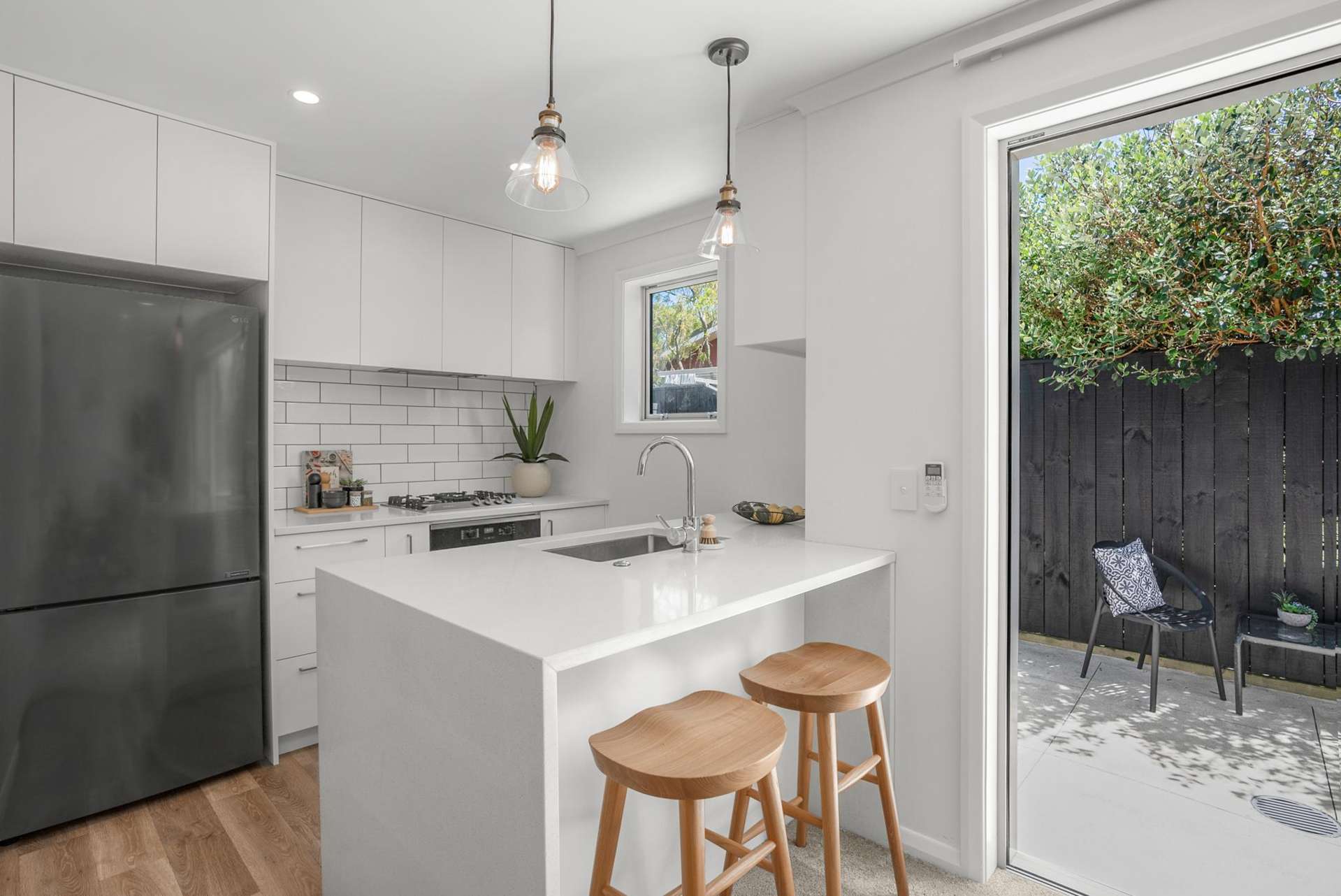 10 Lucern Lane Petone_0