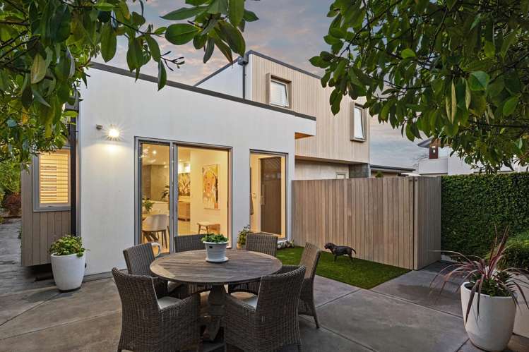 49B McDougall Avenue Merivale_20