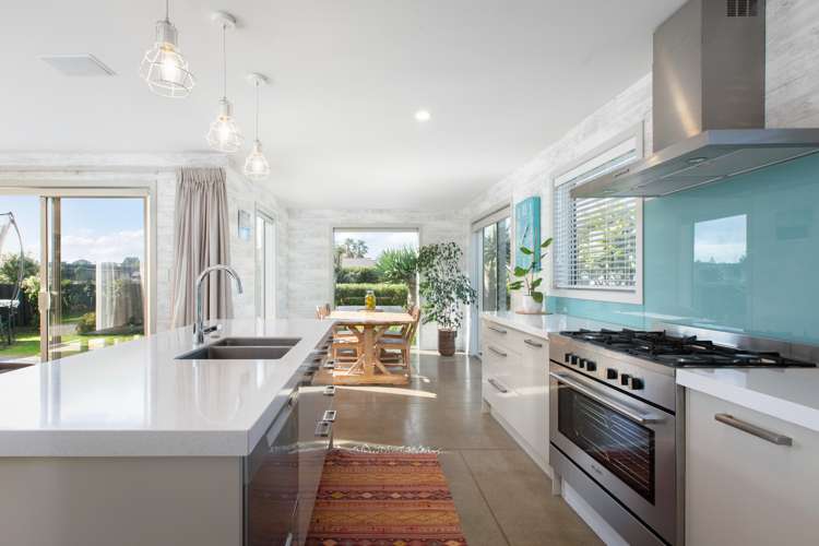 30 Surfers Avenue Waihi Beach_6