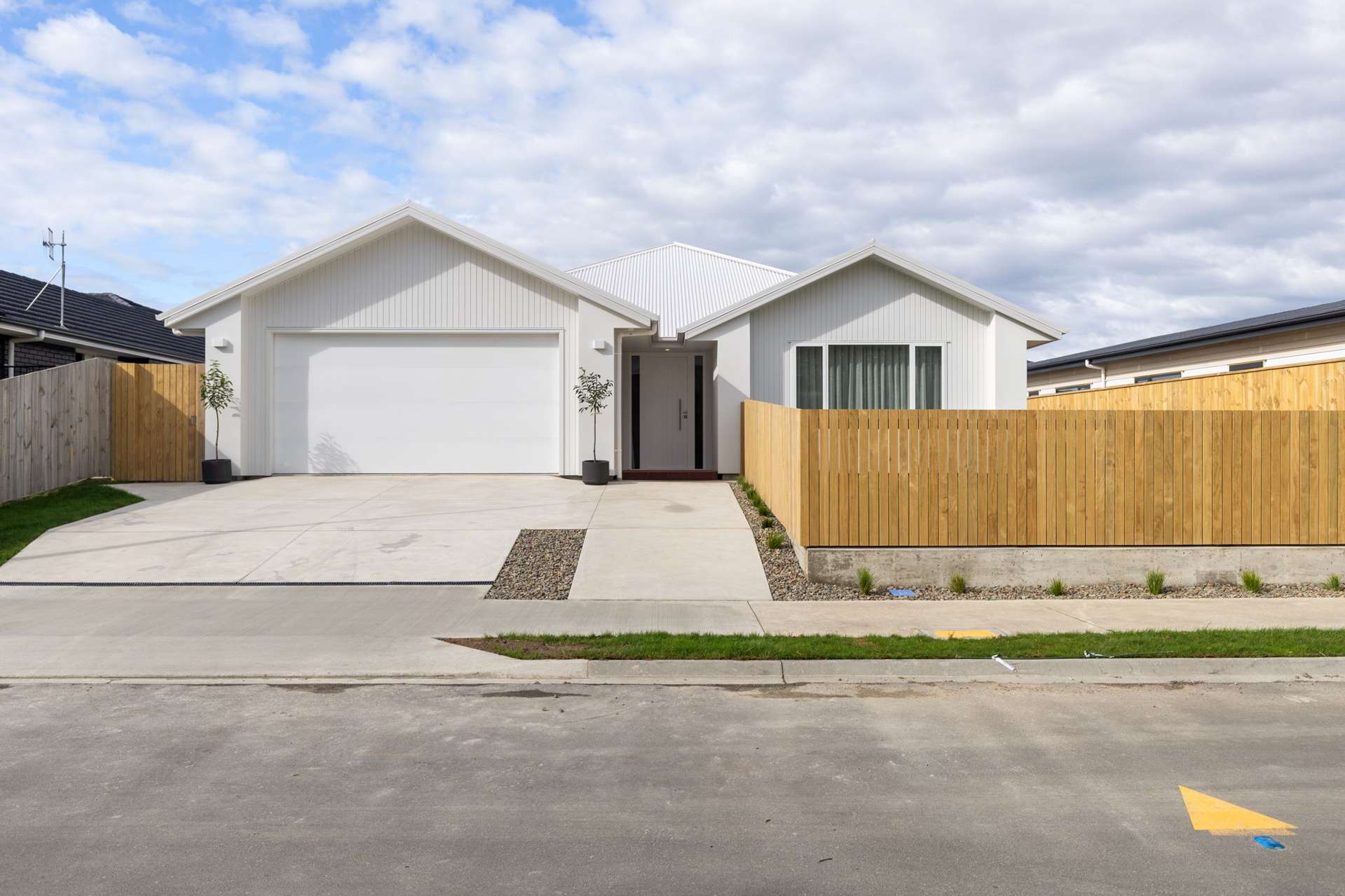 44 Solitude Crescent Kelvin Grove_0