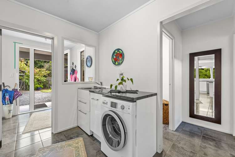 21 Bassett Road Mauku_12