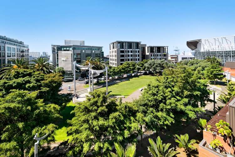 312/57 Mahuhu Crescent Auckland Central_13