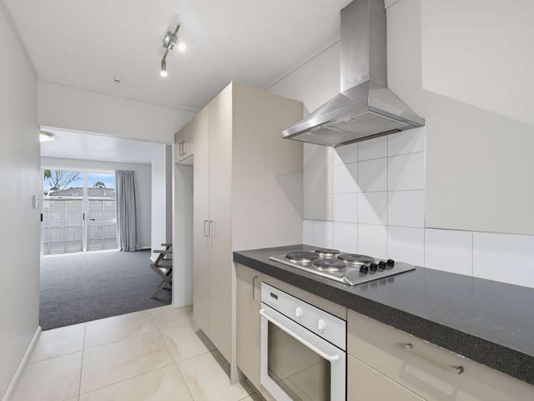2/538 Gloucester Street Linwood_3