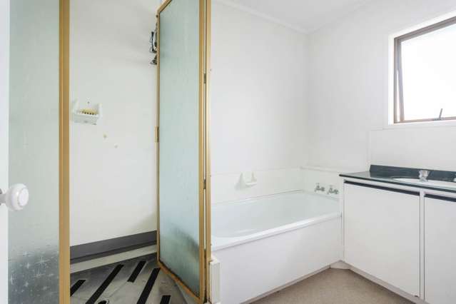 1/8 Woodbine Avenue Greenlane_3