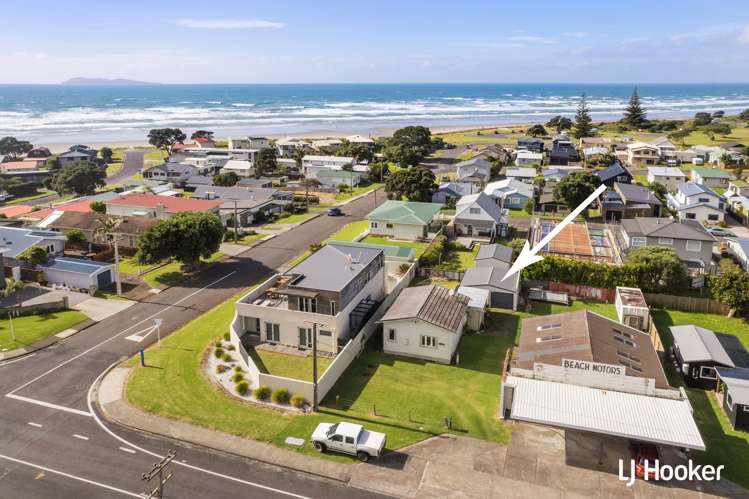 32 Beach Road Waihi Beach_12