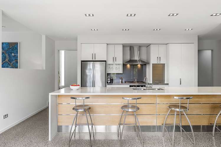 3 Dressage Lane Greenhithe_5