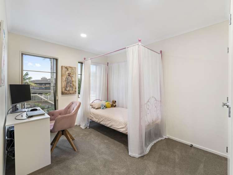 8 Tui Brae Beachlands_30