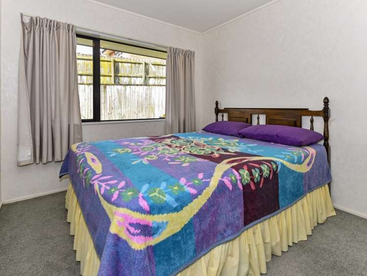 29 Hilltop Road Clover Park_11