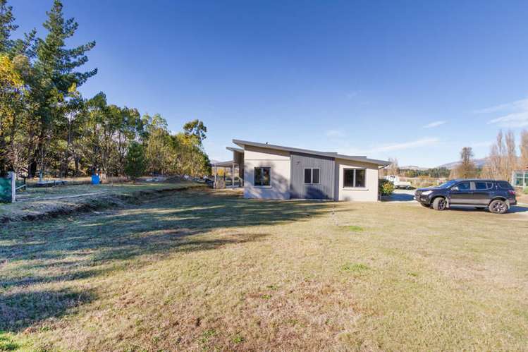 13 Balneaves Lane Albert Town_0