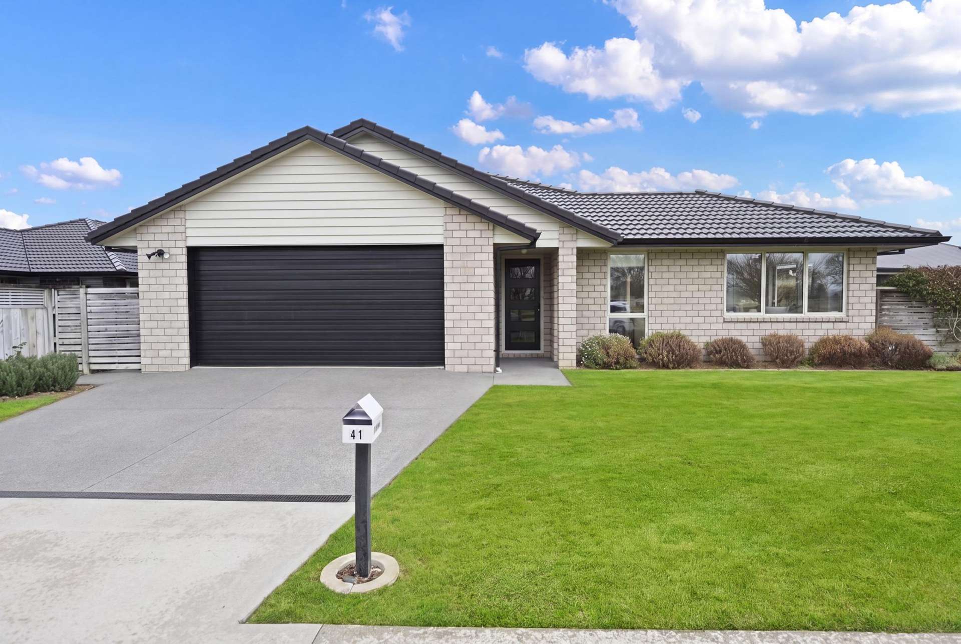 41 Plescher Crescent Cambridge_0