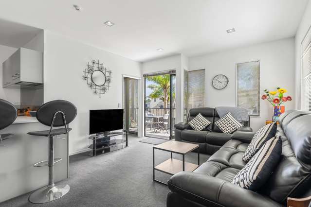 B107/525 East Coast Road Browns Bay_2