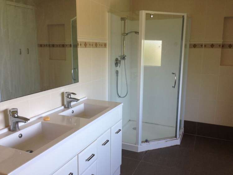 7 Kawai Rise Te Atatu Peninsula_16