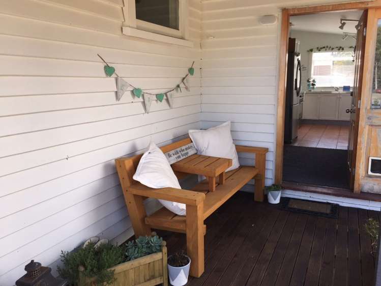 2 Torquay Street Kaitangata_16